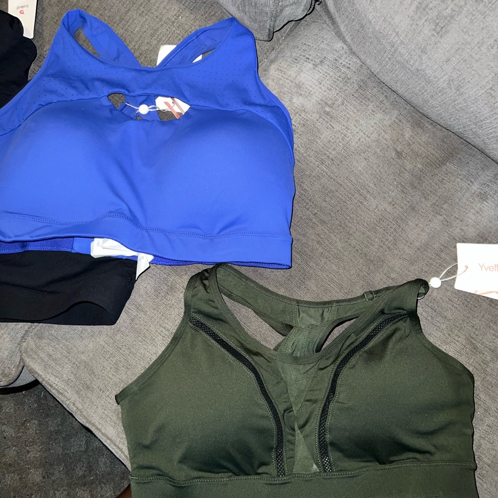 Sports Bras - Picture 5 of 9